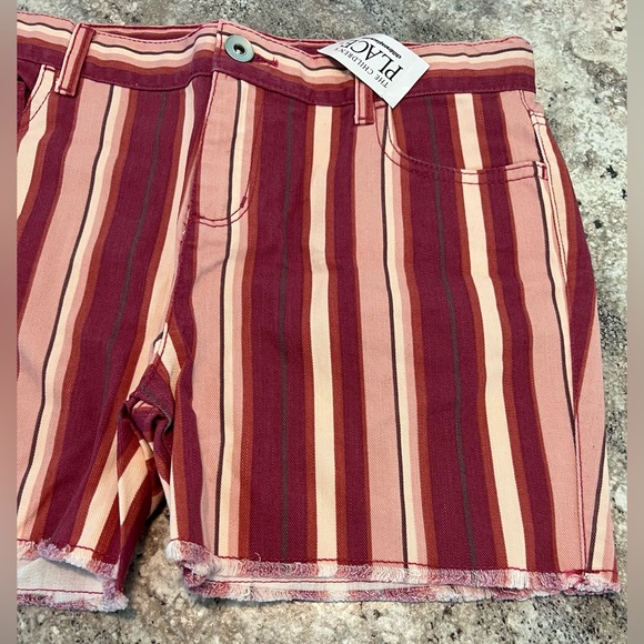 The Children’s Place Girls 3 Piece Clothing Set 2 Muscle Tank Tops & 1 Shorts - Picture 5 of 11